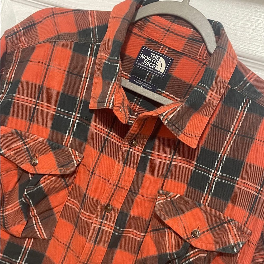 The North Face Flannel Plaid Button Up Shirt XL